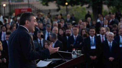 Cumhurbaşkanı Yardımcısı Cevdet Yılmaz, Türkiye'nin hedeflerine odaklanarak Avrupa Birliği ile
