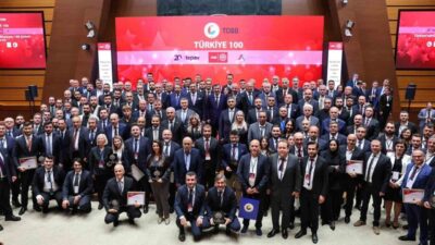 Cumhurbaşkanı Yardımcısı Cevdet Yılmaz, Türkiye'nin enflasyonu yüzde 30'un altına düşürme