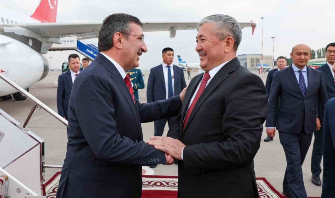 Türkiye Cumhurbaşkanı Yardımcısı Cevdet Yılmaz, Kırgızistan Cumhurbaşkanı Sadır Caparov ile