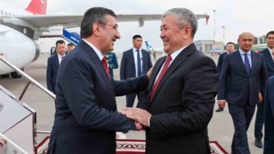 Türkiye Cumhurbaşkanı Yardımcısı Cevdet Yılmaz, Kırgızistan Cumhurbaşkanı Sadır Caparov ile
