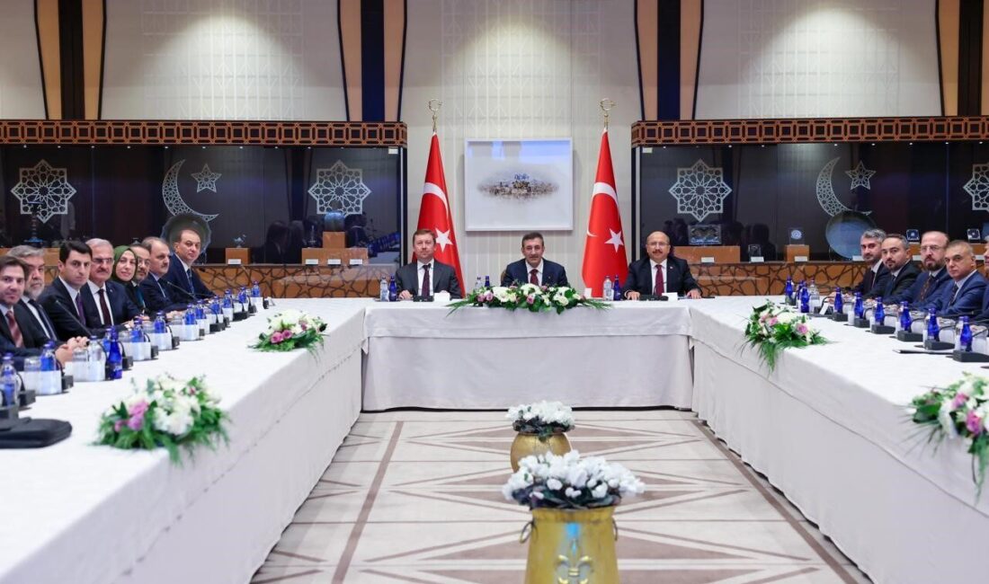 Cumhurbaşkanlığı Külliyesi’nde ‘Kamuda Etkin Yönetim ve Denetim’ konulu toplantıda, vatandaş