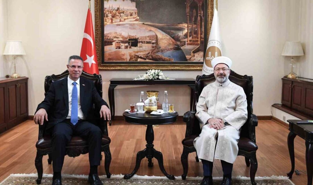 Diyanet İşleri Başkanı Ali Erbaş, Filistin'in Ankara Büyükelçisi Faed Mustafa