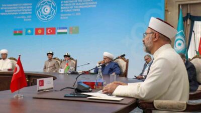 Diyanet İşleri Başkanı Ali Erbaş, Kırgızistan'ın başkenti Bişkek'te Türk Devletleri