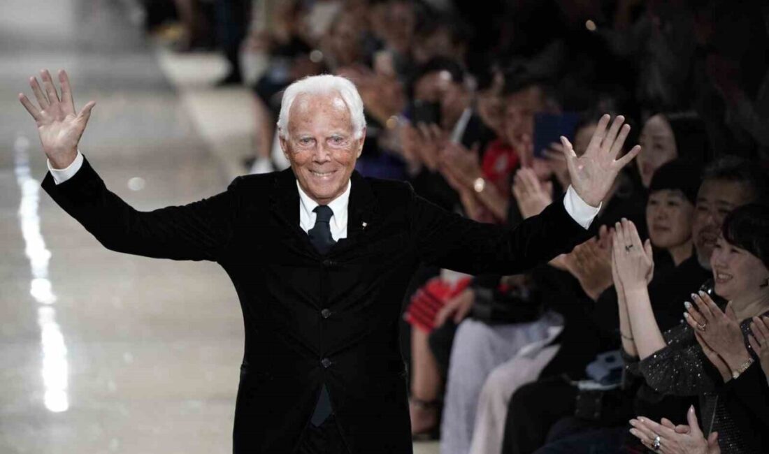 Moda dünyasının efsane ismi Giorgio Armani, 91 yaşında hayatını kaybetti.