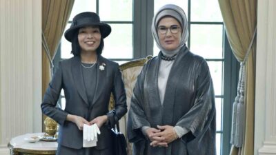 Emine Erdoğan, Japonya Altes Prensesi Akiko Mikasa'yı kabul etti. Görüşmede