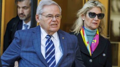 ABD'de eski Senatör Bob Menendez'in eşi Nadine Menendez, kocasının suçlarında