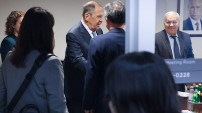 Güney Kore Dışişleri Bakanı Cho Hyun ve Rusya Dışişleri Bakanı