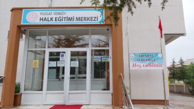 Yozgat’ın Yerköy ilçesinde Halk Eğitim Merkezi Müdürlüğü tarafından açılan üniversiteye