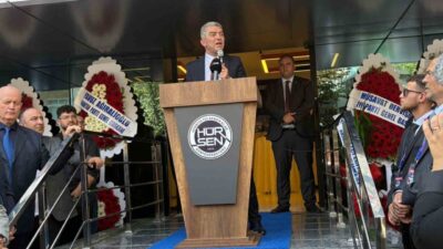 HÜR-SEN Genel Başkanı Levent Kuruoğlu'nun açılışta yaptığı konuşmaya göre, yeni