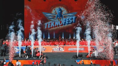 İnegöl Belediyesi, Teknofest 2025'e düzenlenen ücretsiz turların süresini uzattı. Gençler,