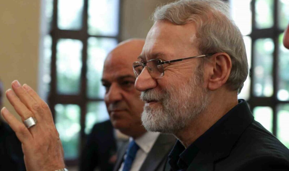 Laricani, İsrail'in bölgesel tehditlerini vurgulayarak, farklılıkların bir kenara bırakılması ve