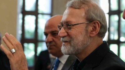 Laricani, İsrail'in bölgesel tehditlerini vurgulayarak, farklılıkların bir kenara bırakılması ve