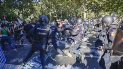 İspanya Bisiklet Turu'nda İsrail takımına protestolar nedeniyle final etabı iptal