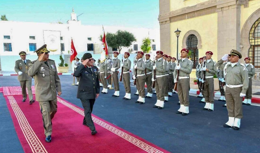 Orgeneral Metin Tokel, Tunus'u ziyaret ederek Kara Kuvvetleri Komutanı Korgeneral