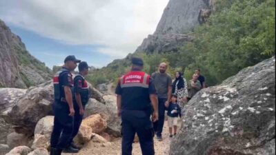 Yozgat’ta Kazankaya Kanyonu’nda jandarma denetim faaliyeti düzenledi. Turistlere doğa koruma