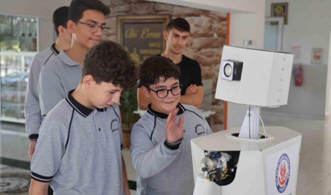 Kırşehir Teknik ve Endüstri Meslek Lisesi'nde başlatılan 'Ahi Bot' projesi,