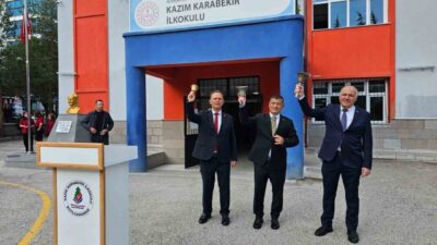 Ankara'nın Kızılcahamam ilçesinde 2025-2026 eğitim-öğretim yılı başladı. Kazım Karabekir İlkokulu'nda