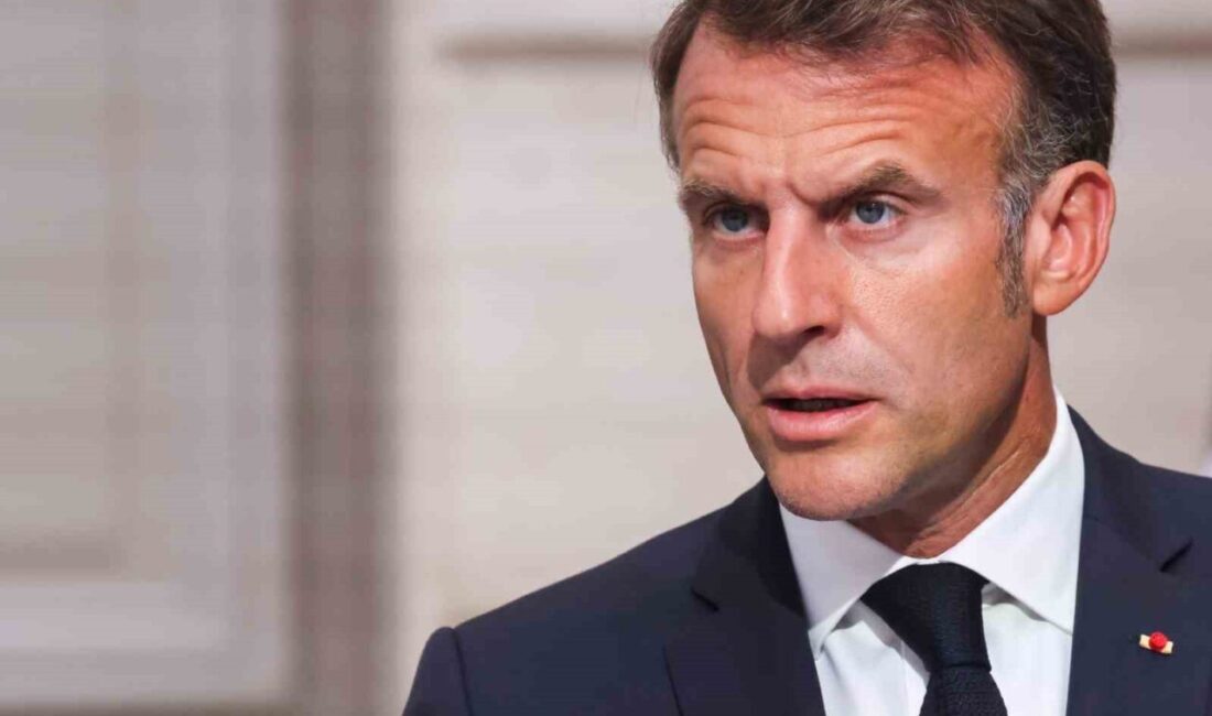 Fransa Cumhurbaşkanı Emmanuel Macron, İsrail'in Katar'a yönelik hava saldırısını kınayarak,