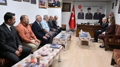 MHP Genel Başkanı Devlet Bahçeli, Taş Medreseli Ülkücüler Derneği'ni ziyaret