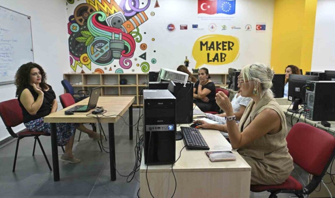 Antalya Muratpaşa Belediyesi, dijital çağa ayak uydurmak isteyen kadınlara "Sosyal