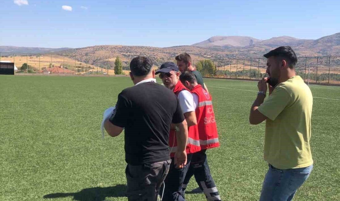 Yozgat'ta odun keserken parmağını kaybeden Ayhan Talas, ambulans helikopterle Ankara'ya