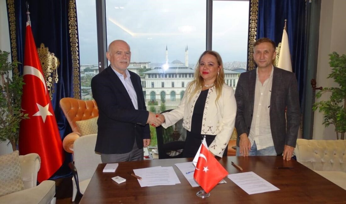 Sağlık Turizmi Konfederasyonu (SATKOF) Başkanı Prof. Dr. Aysun Bay ve