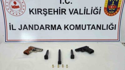 Kırşehir'in Kaman ilçesinde jandarma ekipleri denetimlerde ruhsatsız silah taşıyan F.M.