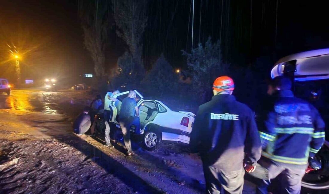 Çorum’un Osmancık ilçesinde şiddetli yağmurun neden olduğu çamur seline kapılan