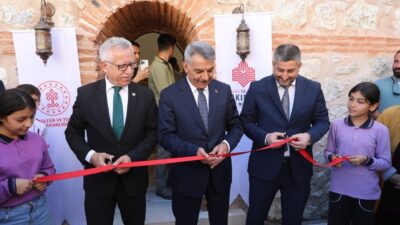 Yozgat'taki Tarihi Çifte Hamam restore edilerek ziyarete açıldı. Yapılan açıklamalarda