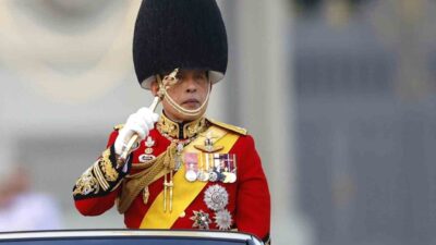 Tayland Kralı Maha Vajiralongkorn, Anutin Charnvirakul’un başbakanlığını ve 36 bakanını