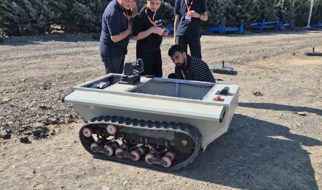 Tekirdağ’ın Süleymanpaşa ilçesinde gerçekleştirilen Teknofest İnsansız Kara Aracı (İKA) Yarışları,