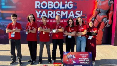 TEKNOFEST İstanbul 2025, Atatürk Havalimanı'nda gerçekleşerek gençlerin yenilikçi projelerini sergiledi.