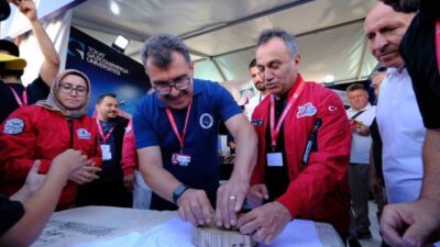 TOGÜ Rektörü Prof. Dr. Fatih Yılmaz, TEKNOFEST İstanbul'da üniversitenin yenilikçi