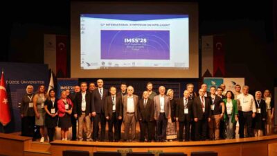 Düzce Üniversitesi Mühendislik Fakültesi'nin ev sahipliğinde düzenlenen "13. Uluslararası Akıllı