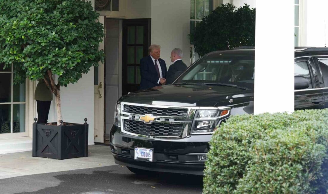ABD Başkanı Donald Trump, İsrail Başbakanı Binyamin Netanyahu ile Beyaz