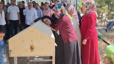 Zonguldak'a üniversite kaydı için yola çıkan Yaşar Yarış, oğlu Halil