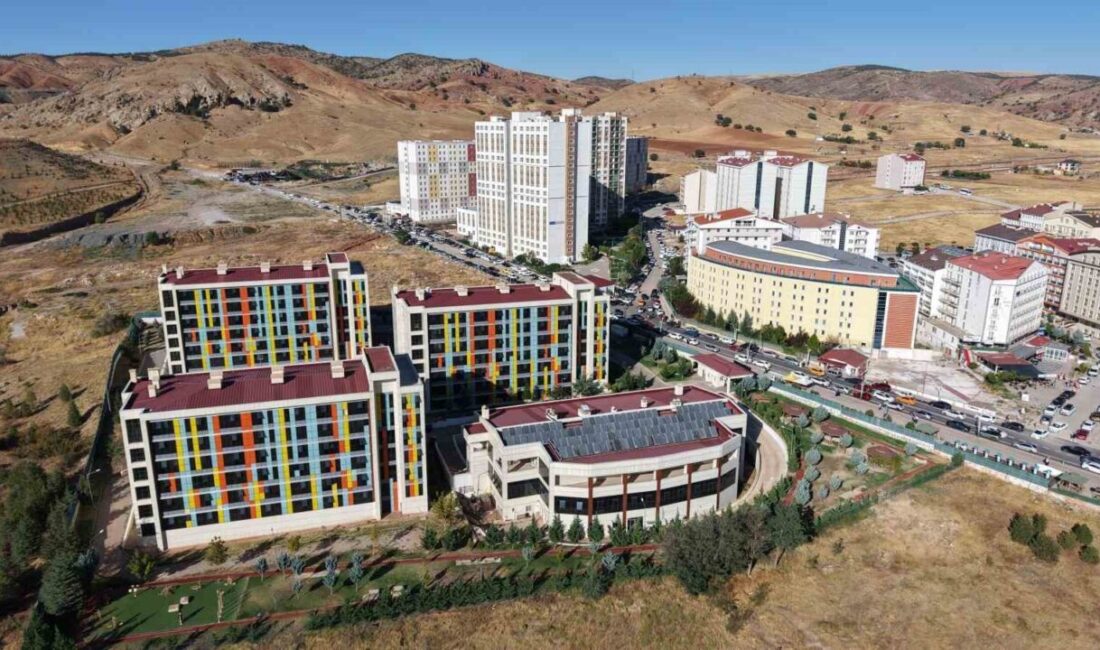 Kırıkkale'nin Yahşihan ilçesinde üniversite öğrencileri nedeniyle nüfus 38 binden 80