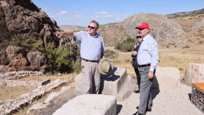 Çorum Valisi Ali Çalgan, Hattuşa ören yerinde yapılan arkeolojik kazı