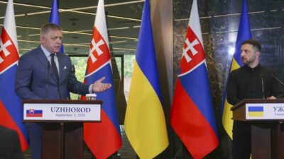 Ukrayna Devlet Başkanı Zelenskiy, Slovakya Başbakanı Robert Fico'yla yaptığı görüşmenin