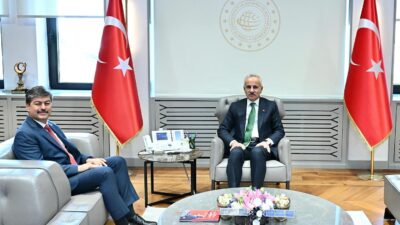 Çiçekdağı ilçesinde uzun süredir beklenen Çiçekdağı – Kırşehir Karayolu yapım