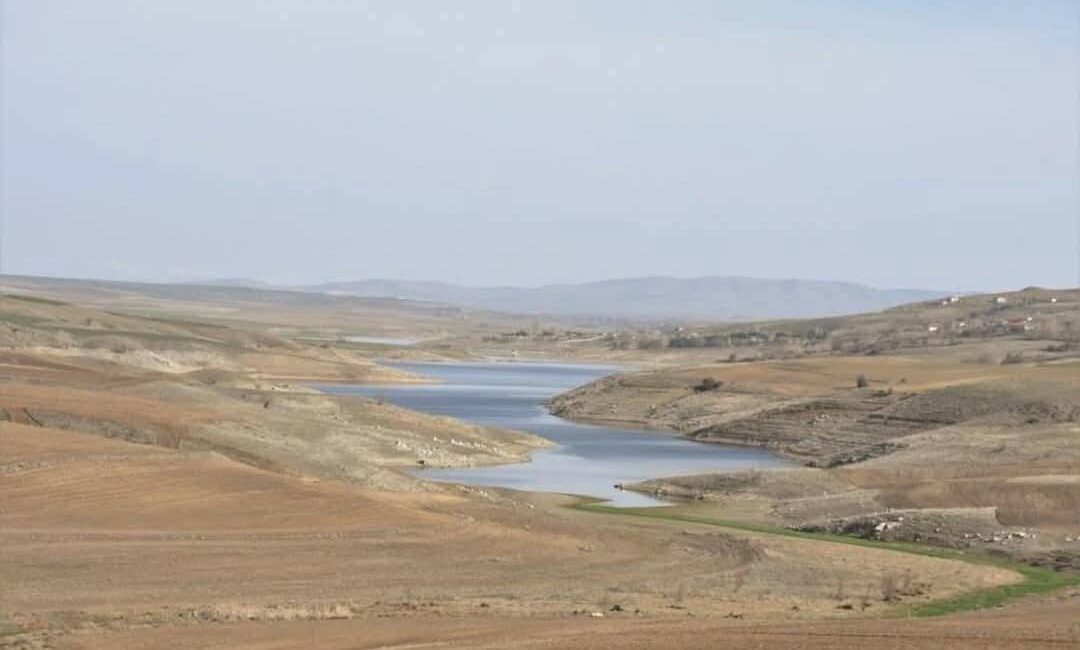 Yerköy Kaymakamlığı, sosyal medya hesapları üzerinden yaptığı paylaşımla vatandaşları su