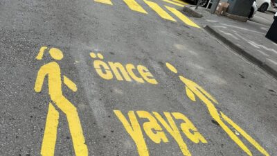 Yerköy Belediyesi, şehir merkezinde yaya güvenliğini artırmak amacıyla yaya geçitlerini