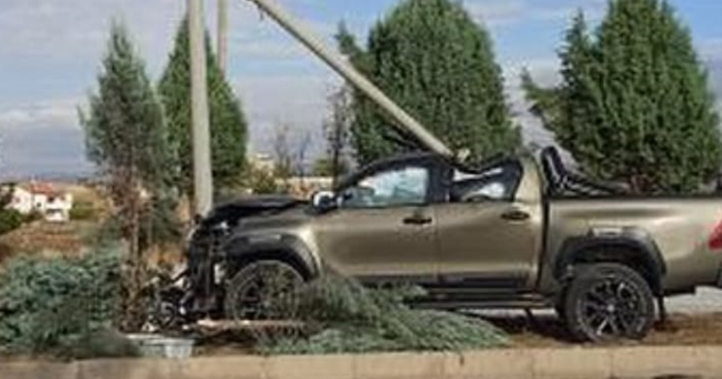 Yerköy’de Atatürk Bulvarı üzerinde meydana gelen trafik kazasında bir araç