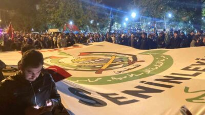 Ankara'da İsrail'in Sumud Filosuna saldırmasını protesto etmek için ABD Büyükelçiliği