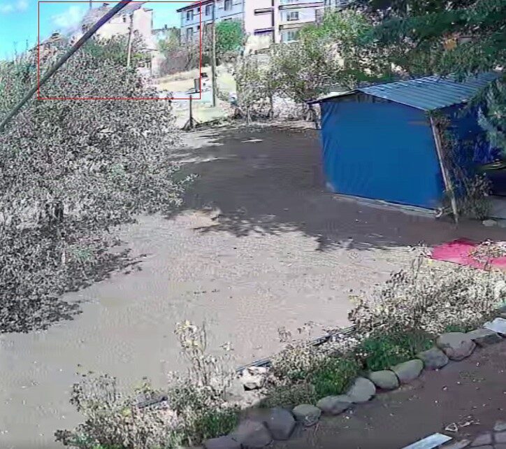 Ankara Çubuk ilçesinde atıl durumda olan 3 katlı binada meydana