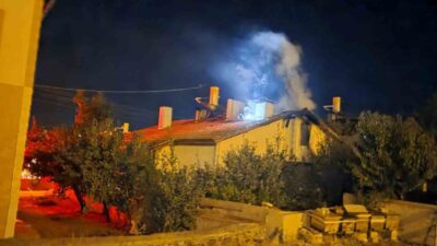Ankara'nın Elmadağ ilçesinde, Kurtuluş Mahallesi'nde meydana gelen yangında 2 kişi