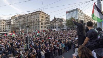 Avrupa'da binlerce kişi, İsrail'in Küresel Sumud Filosu'na müdahalesini protesto etmek