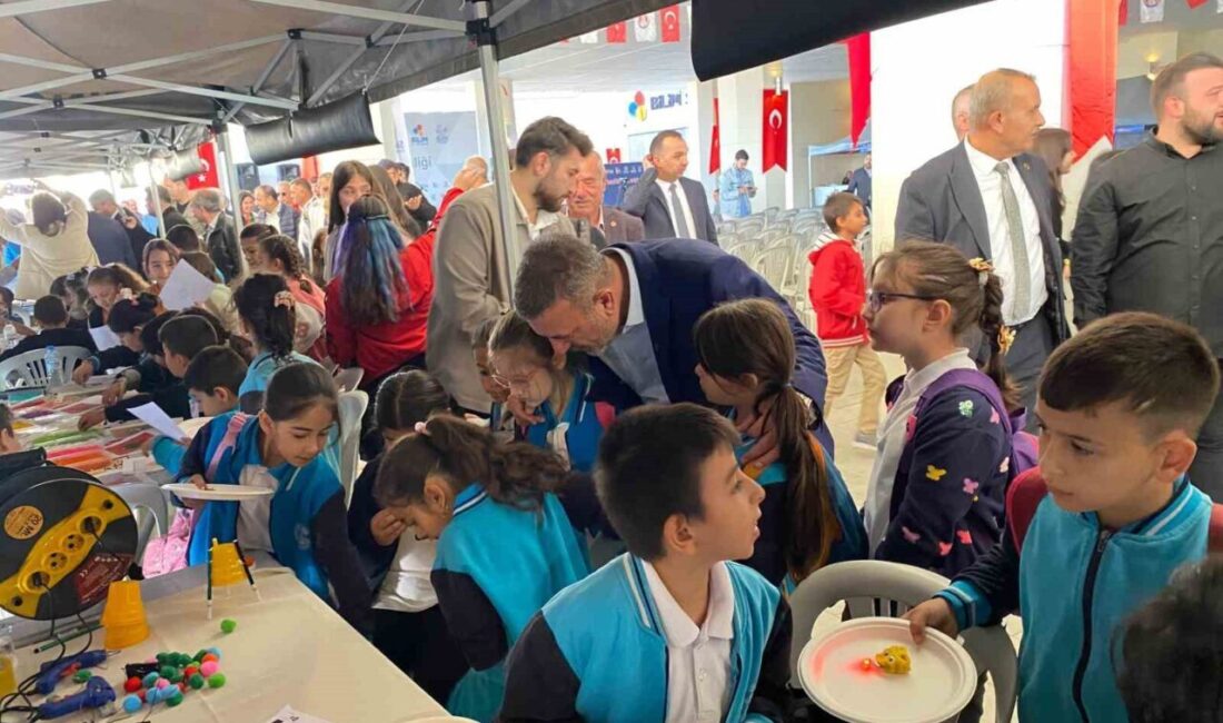 Sincan Belediye Başkanı Murat Ercan, Sincan Bilim Şenliği'nde ülkeyi teknoloji