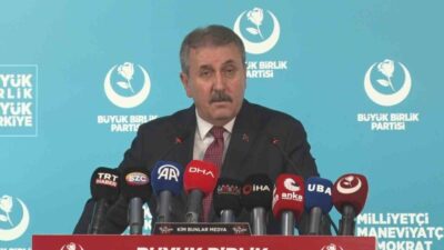 BBP Genel Başkanı Mustafa Destici, ABD'nin barış planına şüpheyle yaklaştığını