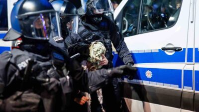 Berlin'de Filistin'e destek gösterisinde 193 kişi gözaltına alındı. İsrail yanlısı